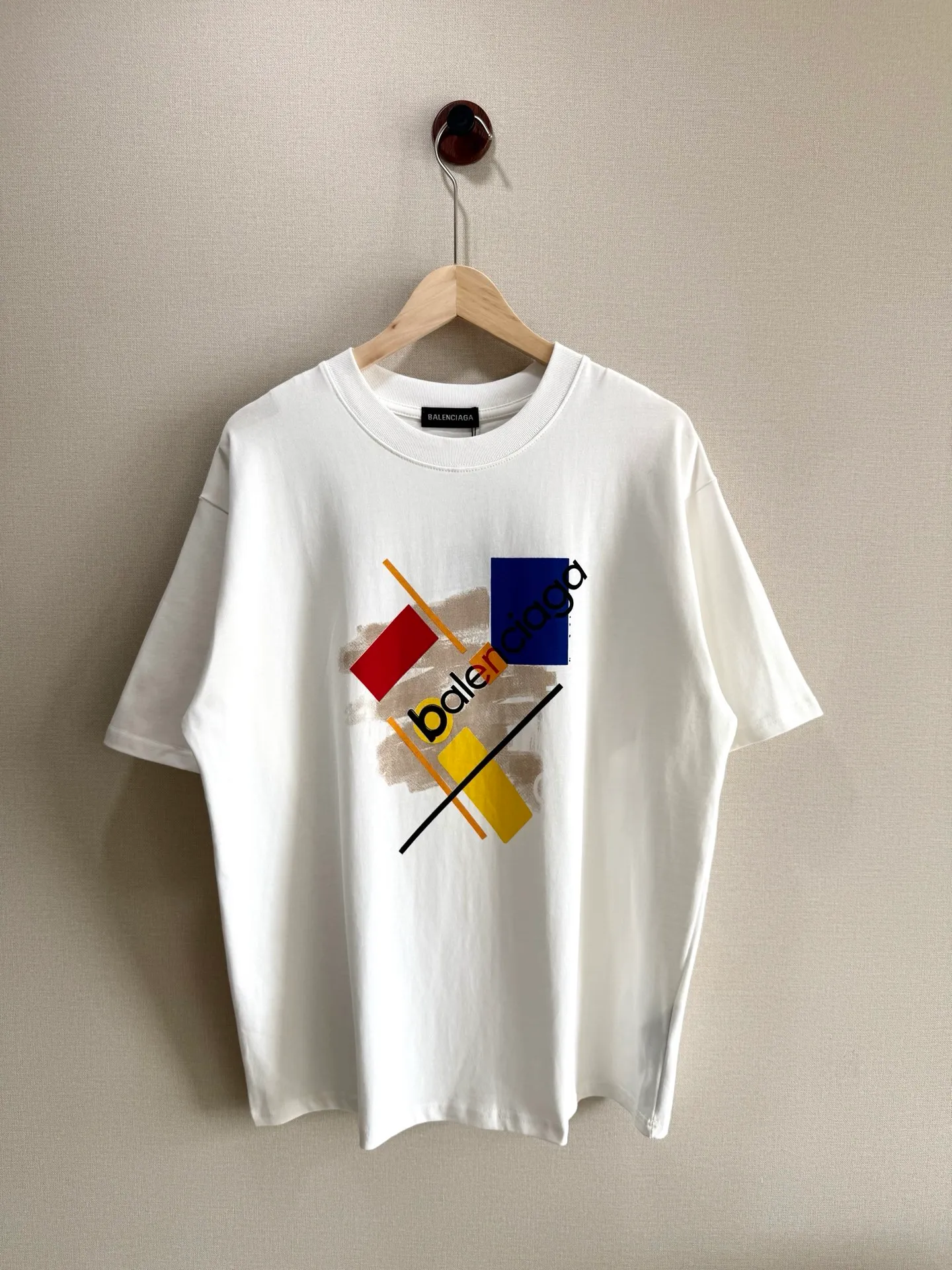 TM 1064 BALENCIAGA ：280 32 ： Hot Sale os 200 ：Black White Size：S M L XL